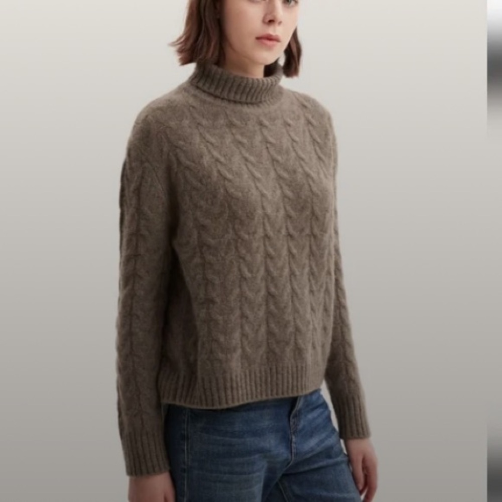 Cableknit Roll Neck Sweater ~ 100% Yak Wool